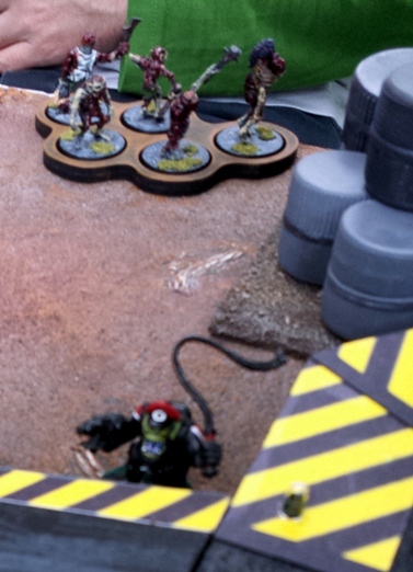 The zombies put a crimp in Da Black Majors "flee/skulk at great expense in minion lives" MO.