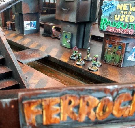 In order to save time the gretchin crawl out of the effluent and scamper down the main thoroughfare, drawing unwelcome attention from the local  (corrupt) authorities.