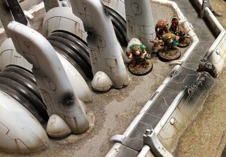 A brute heavy (yes thats two ogryns and an Ambull) faction explore the Tau ruins.