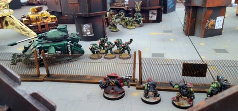 Captain Crooks borrowed Curtis Space Marine force for the game.  Those original old Space Marine models have a retro chic style that brings out the nostalgic collector in me...